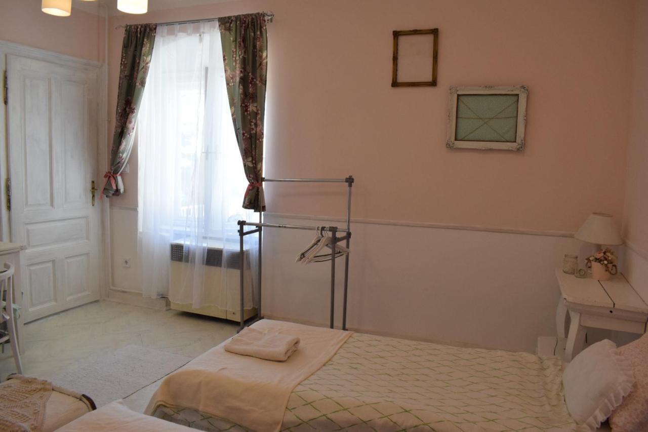 Malomszeg Apartman 2 Pecs Bagian luar foto